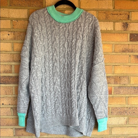 Free People Olympia Oversized cotton blend Tunic Cable Knit Sweater Mint Accents - Picture 2 of 10